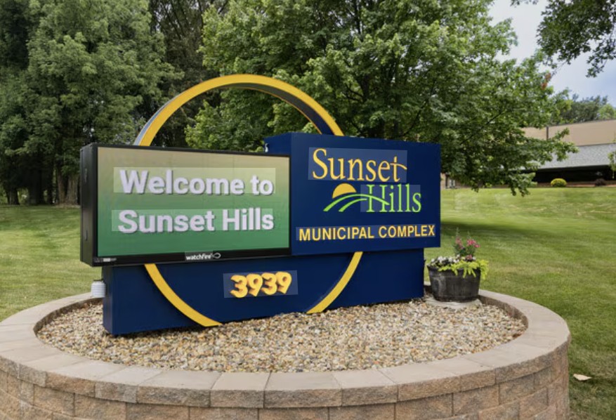 Sunset Hills Missouri neighborhood garage door repair service area